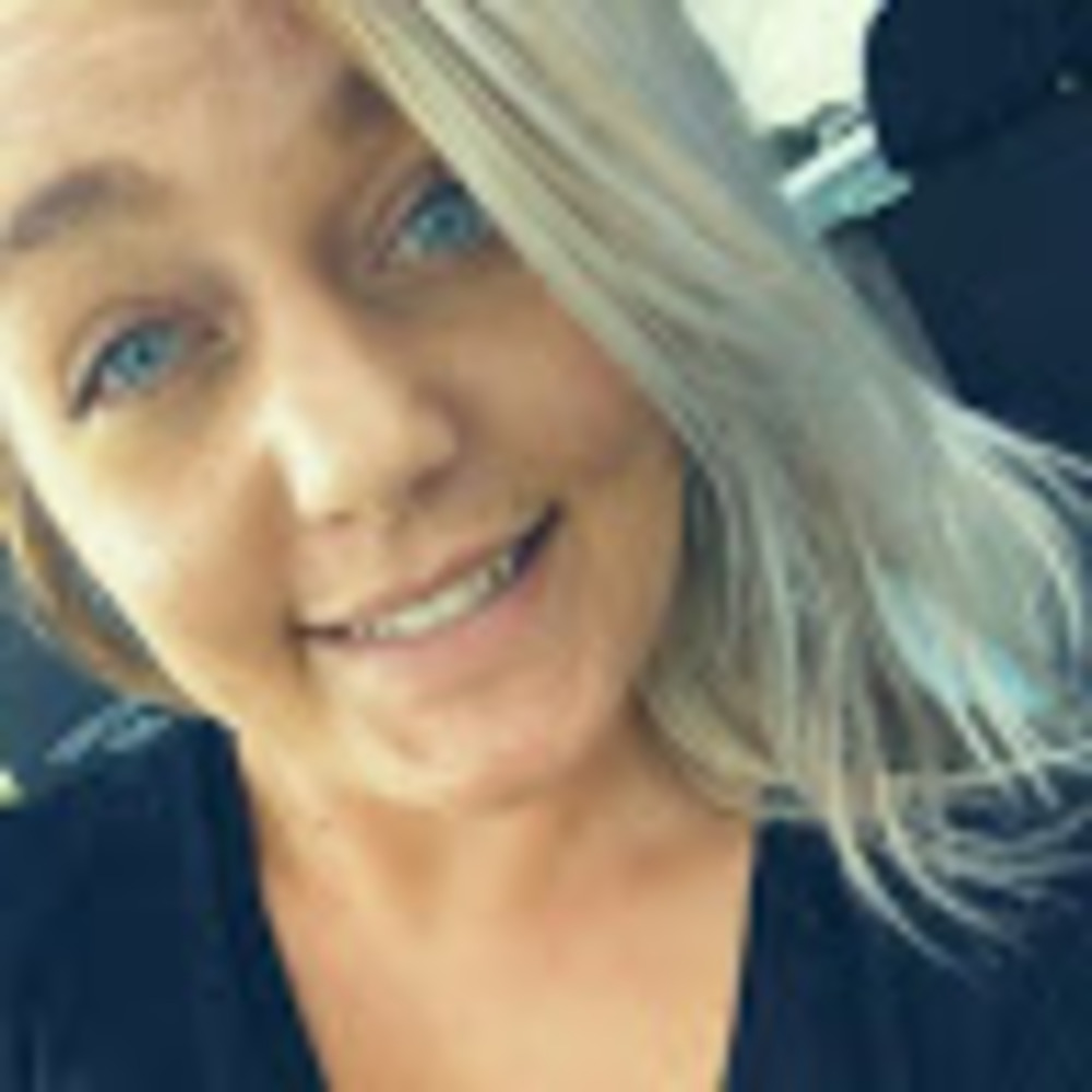 Meet your Posher, Kayla